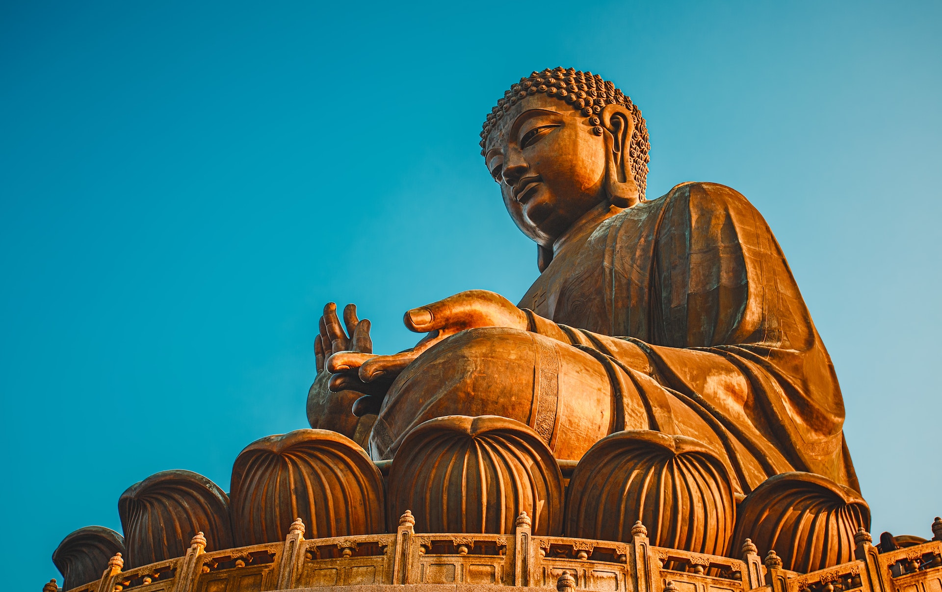 Gold Buddha Statue 